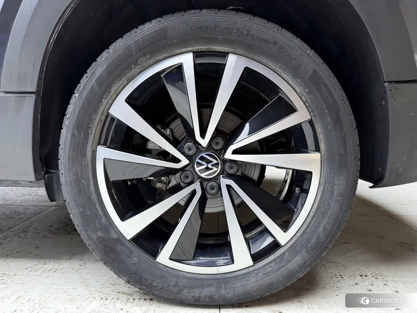 Volkswagen Tharu 2022 Черный из Китая, фото 2