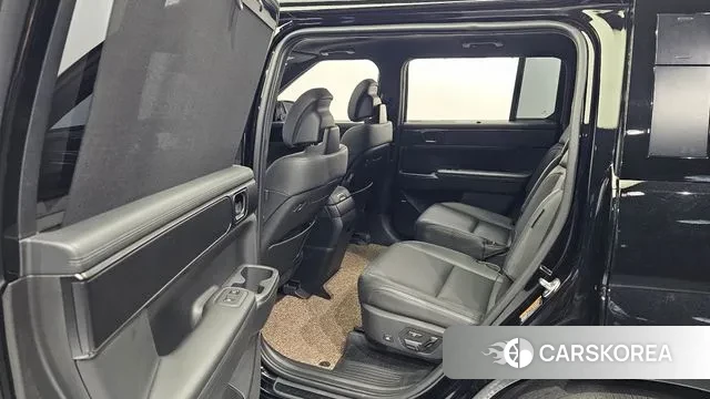 Hyundai Santa Fe (MX5) 2023 Черный из Кореи, фото 2