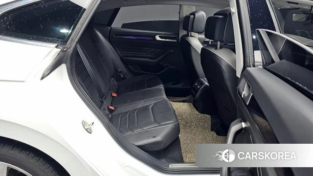 Volkswagen Arteon 2022 Белый из Кореи, фото 2