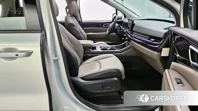 Kia The New Carnival 4th Generation 2024 Серебристо-серый из Кореи, фото 2