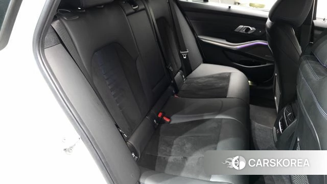 BMW 3 Series (G20) 2021 Белый из Кореи, фото 2