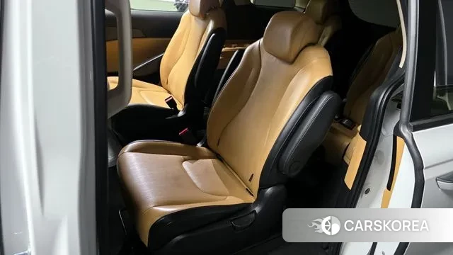 Kia Carnival 4th generation 2022 Белый из Кореи, фото 2