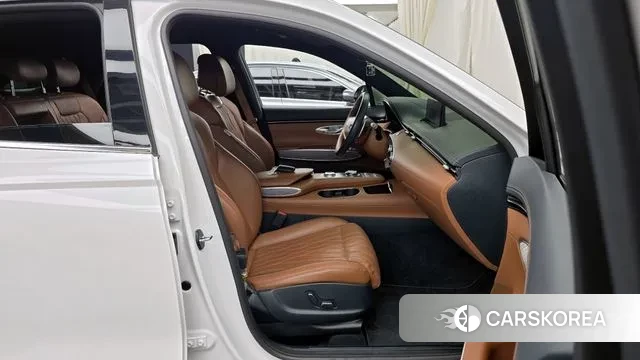 Genesis GV70 2022 Белый из Кореи, фото 2