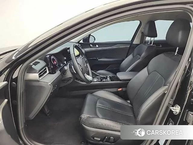 Kia K5 3rd generation 2023 Черный из Кореи, фото 2