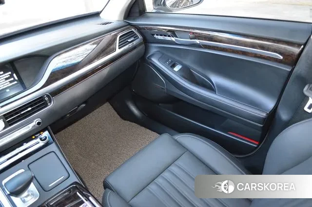 Genesis G90 2021 Черный из Кореи, фото 2