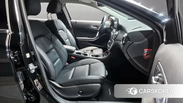 Mercedes-Benz GLA-Class X156 2019 Черный из Кореи, фото 2