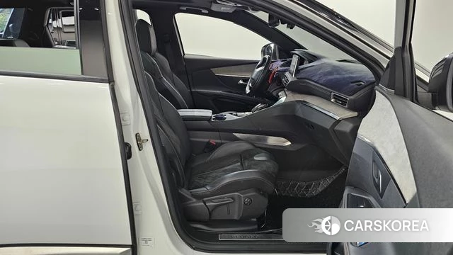 Peugeot 5008 second generation 2019 Белый из Кореи, фото 2