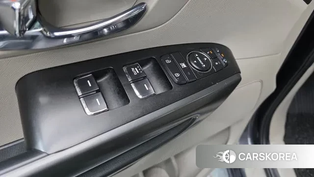 Kia The New Carnival 2019 Серый из Кореи, фото 2