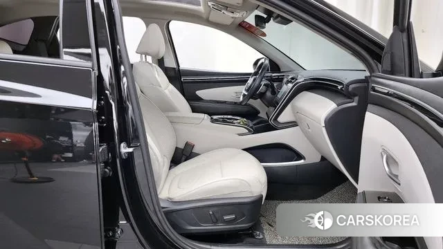 Hyundai Tucson (NX4) 2021 Черный из Кореи, фото 2