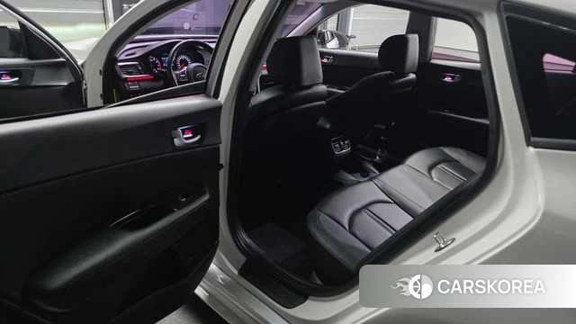Kia The New K5 2nd generation 2018 Белый из Кореи, фото 2