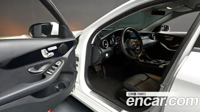 Mercedes-Benz C-Class W205 id 2688662 из Кореи 2