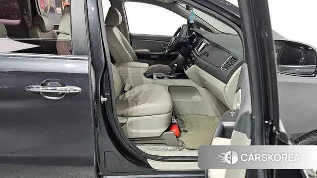 Kia The New Carnival 2018 Серый из Кореи, фото 2