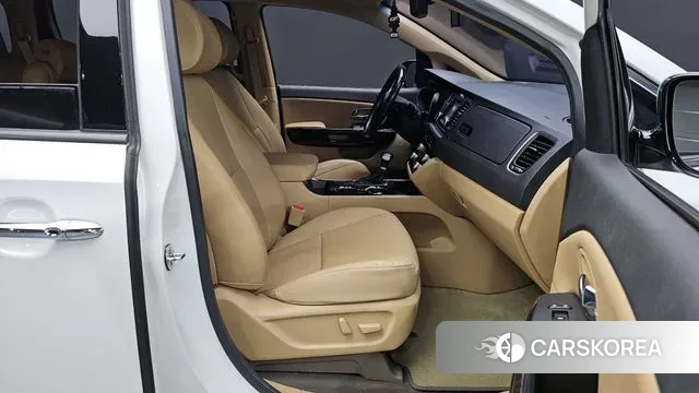 Kia The New Carnival 2020 Белый из Кореи, фото 2