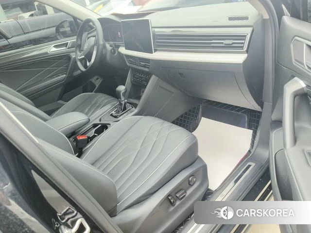 Volkswagen Tiguan L 2024 Черный из Китая, фото 2
