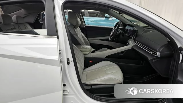 Hyundai Avante (CN7) 2022 Белый из Кореи, фото 2