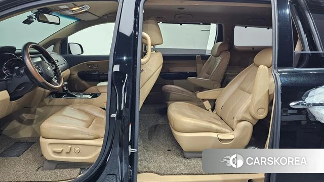 Kia The New Carnival 2018 Черный из Кореи, фото 2