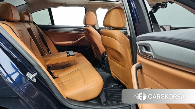 BMW 5 Series (G30) 2019 Синий из Кореи, фото 2