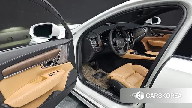 Volvo S90 2022 Белый из Кореи, фото 2