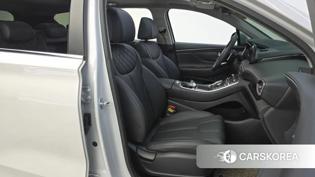 Hyundai The New Santa Fe 2023 Белый из Кореи, фото 2