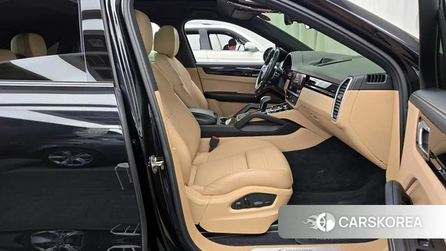 Porsche Cayenne (PO536) 2022 Черный из Кореи, фото 2