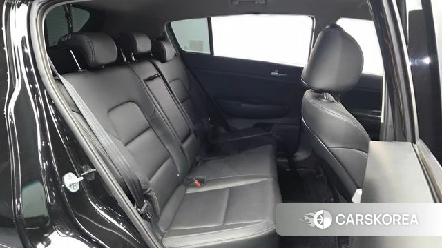 Kia Sportage The Bold 2021 Черный из Кореи, фото 2