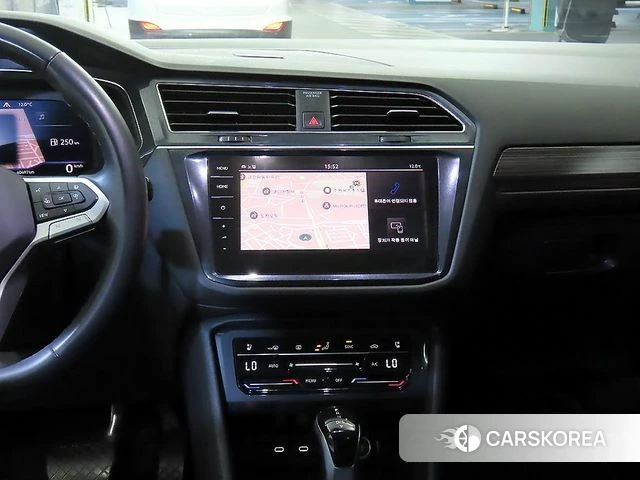 Volkswagen Tiguan Allspace 2023 Серый из Кореи, фото 2