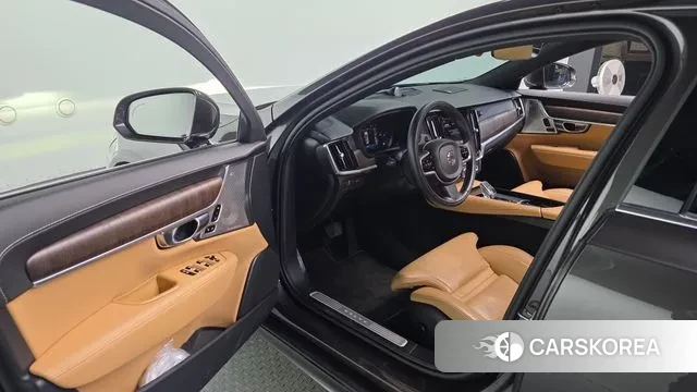 Volvo S90 2022 Серый из Кореи, фото 2