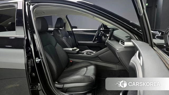 Kia K5 3rd generation 2023 Черный из Кореи, фото 2