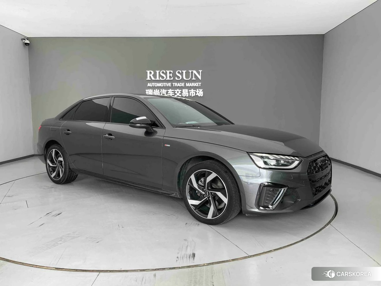 Audi A4L 2023 Темно-серый из Китая, фото 2