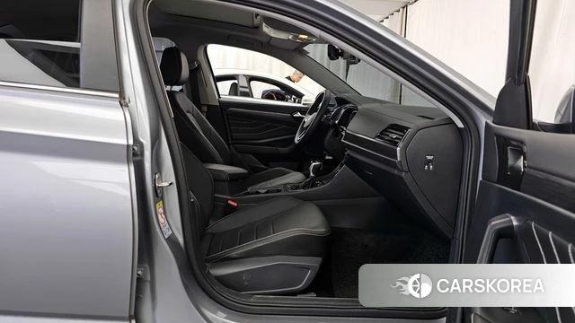 Volkswagen 7th Generation of Jetta 2023 Серый из Кореи, фото 2
