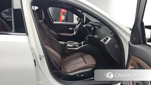 BMW 3 Series (G20) 2025 Белый из Кореи, фото 2