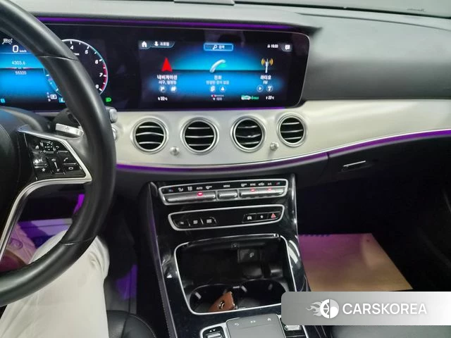 Mercedes-Benz E-Class W213 2020 Белый из Кореи, фото 2
