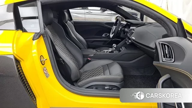 Audi R8 (4S) 2022 Желтый из Кореи, фото 2