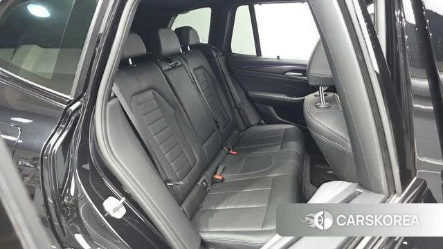 BMW X3 (G01) 2024 Черный из Кореи, фото 2