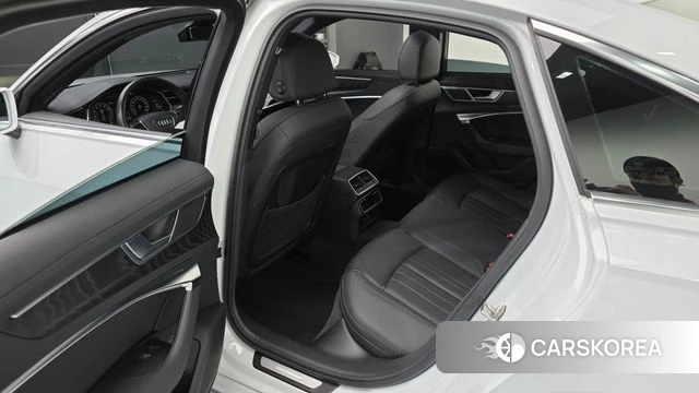 Audi A6 (C8) 2022 Белый из Кореи, фото 2