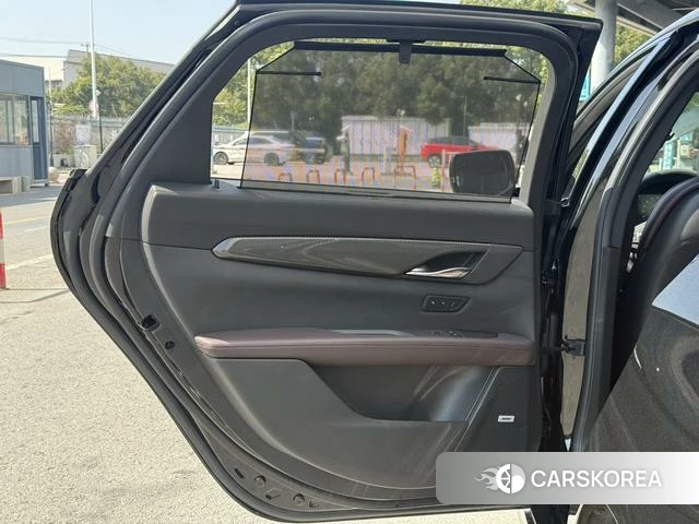 Cadillac CT6 2022 Черный из Китая, фото 2