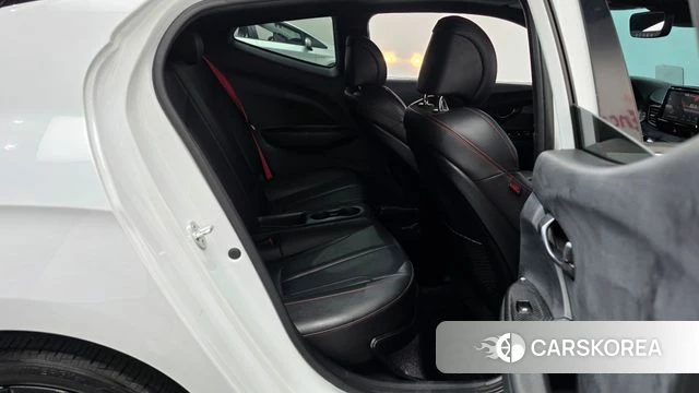 Hyundai Veloster (JS) 2018 Белый из Кореи, фото 2