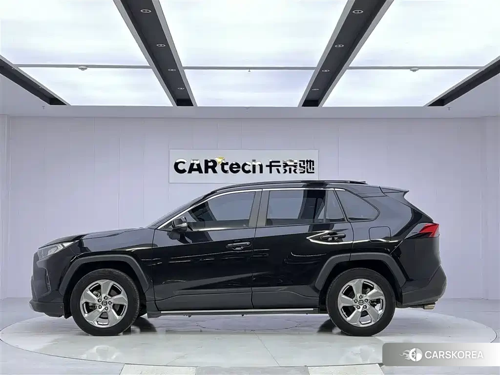 Toyota RAV4 Rongfang 2022 Черный из Китая, фото 2
