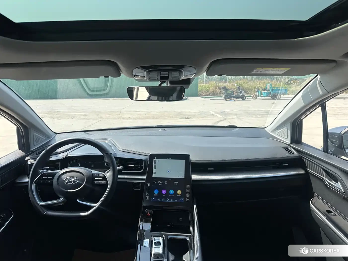 Hyundai Kustu 2023 Silver/gray из Китая, фото 2