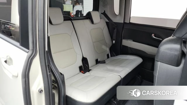 Kia The New Kia Ray EV 2023 Белый из Кореи, фото 2