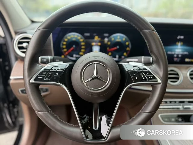 Mercedes-Benz E-class 2022 Черный из Китая, фото 2