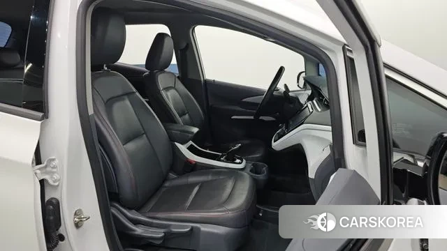 Chevrolet (GM Daewoo) Bolt EV 2018 Белый из Кореи, фото 2
