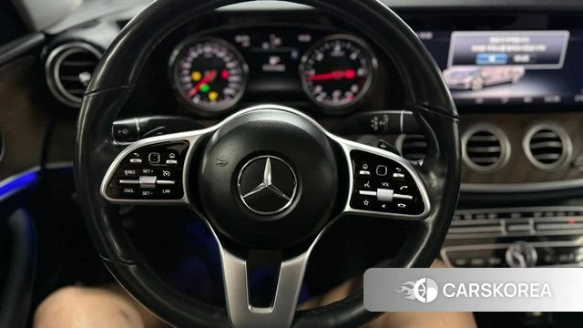 Mercedes-Benz E-Class W213 2019 Черный из Кореи, фото 2