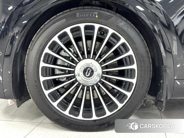 AITO Ask the world M7 2025 Черный из Китая, фото 2