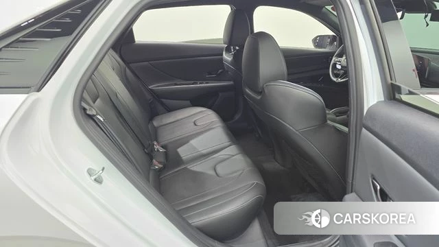 Hyundai Avante (CN7) 2023 Белый из Кореи, фото 2