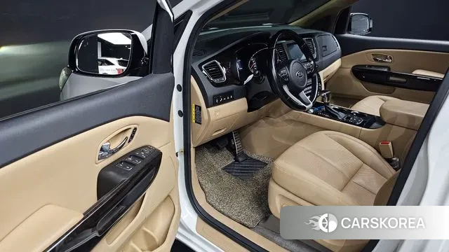 Kia The New Carnival 2018 Белый из Кореи, фото 2