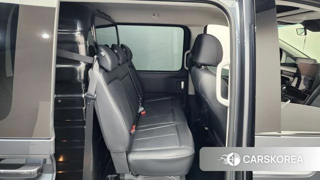 Hyundai Staria 2022 Серый из Кореи, фото 2