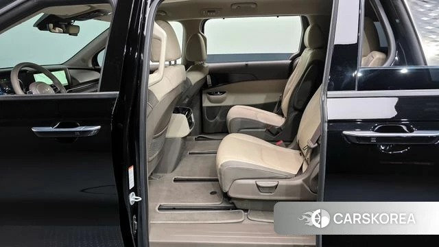 Kia Carnival 4th generation 2023 Черный из Кореи, фото 2