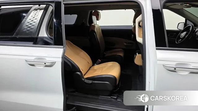 Kia Carnival 4th generation 2022 Белый из Кореи, фото 2