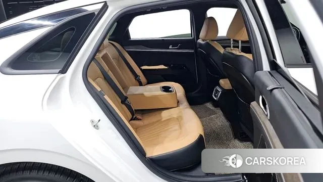 Kia K5 3rd generation 2021 Белый из Кореи, фото 2